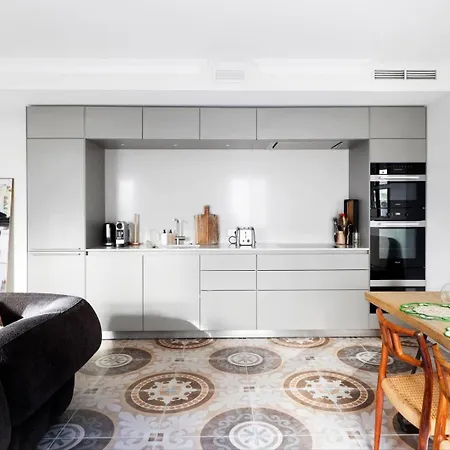 Apartment Exclusive Luxury 1br With Ac, Prime 7th